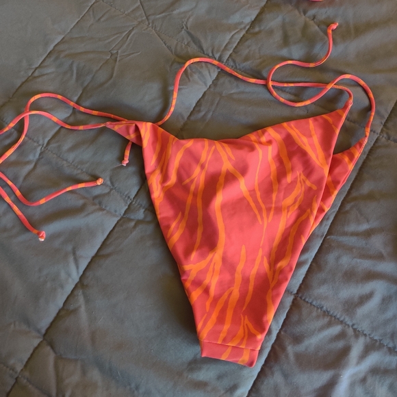 Skatie Bikini Vera Bottom in Mauna Loa size L - Picture 2 of 5
